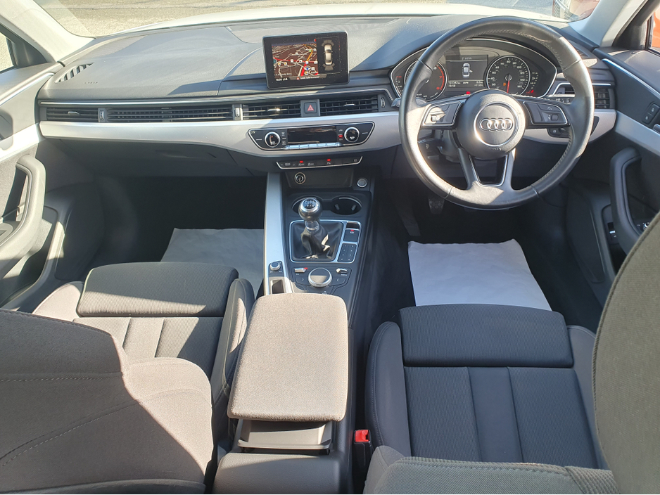 2016 Audi A4 - image 16