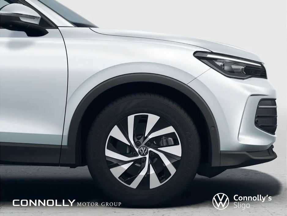 2026 Volkswagen Tiguan - image 7