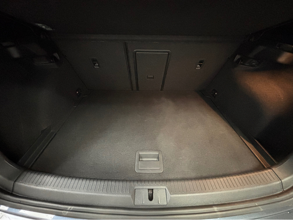 2017 Volkswagen Golf *VOLKSWAGEN GOLF GTI* *PERFORMANCE MODEL* *DSG* *KEYLESS ENTRY* *REVERSE CAMERA* *PARKING SENSORS* *DIGITAL DASH* *AUTO LIGHTS* *DCC* *DLA* *TRADE INS WELCOME* *FINANCE AVAILABLE* €22,950