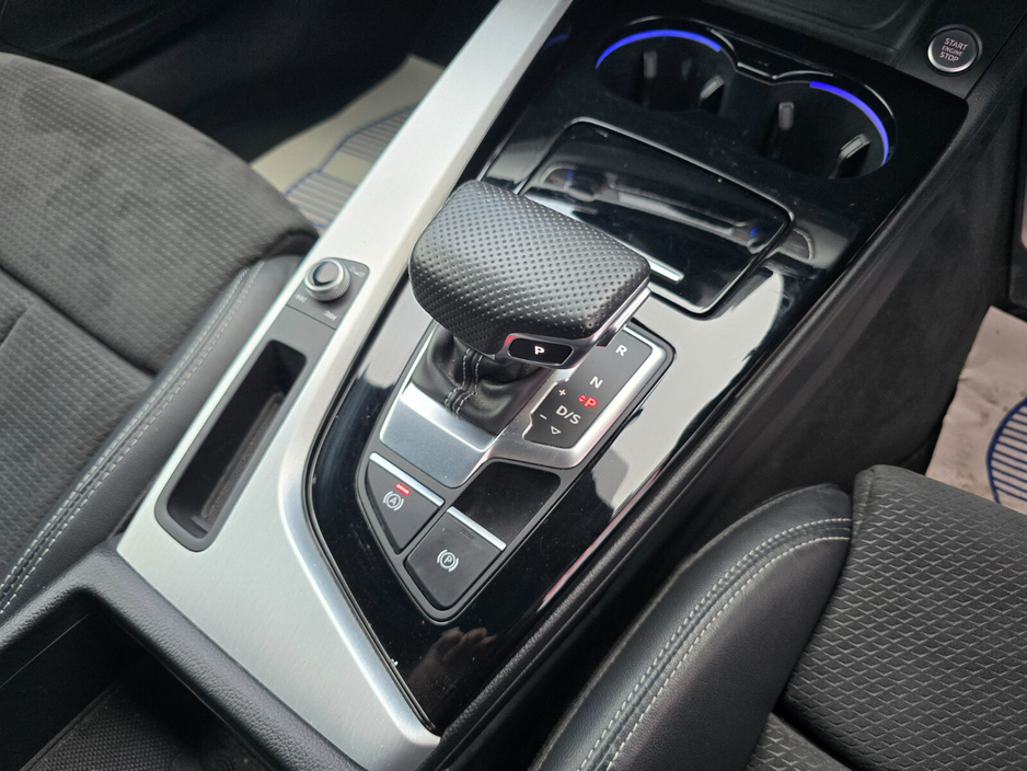 2020 Audi A4 - image 35