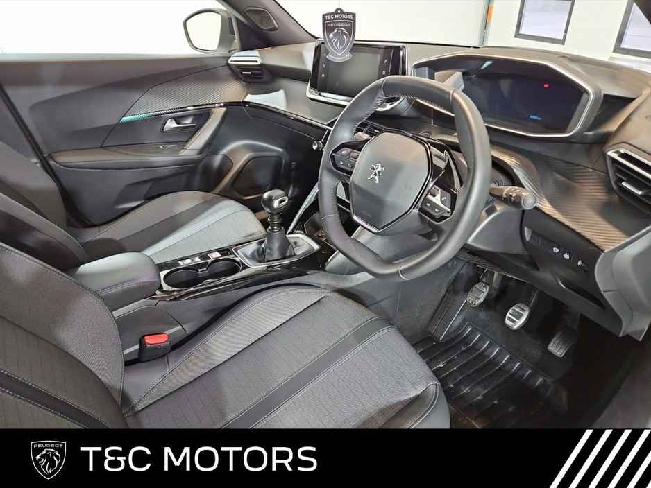 2023 Peugeot 2008 Allure 1.2 Petrol Diamond Cut Alloys, Climate Control, Cruise Control, Air Conditioning, Apply Carplay and Android Auto €23,995