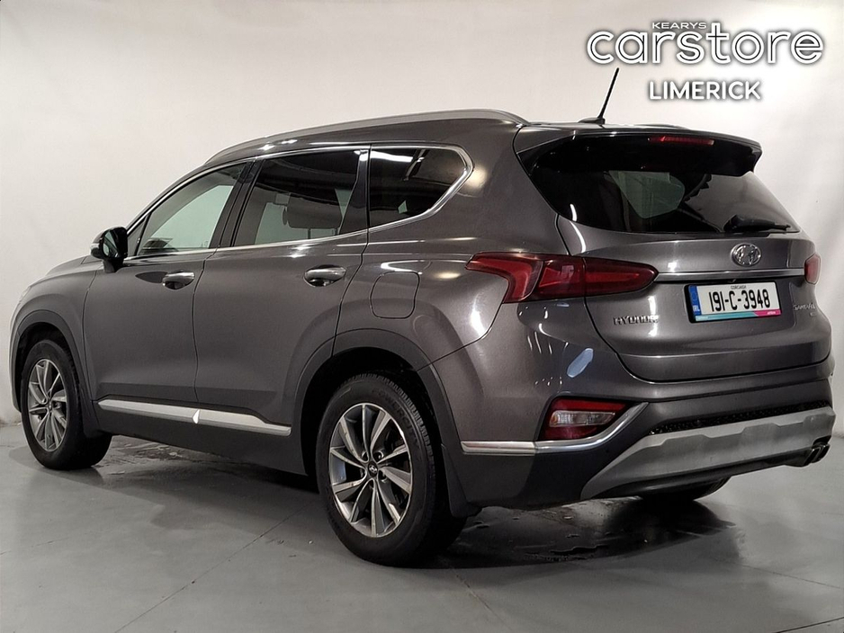 2019 Hyundai Santa Fe - image 5