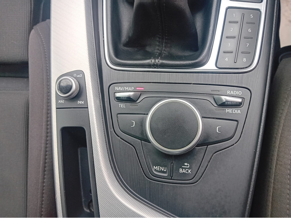 2016 Audi A4 - image 26