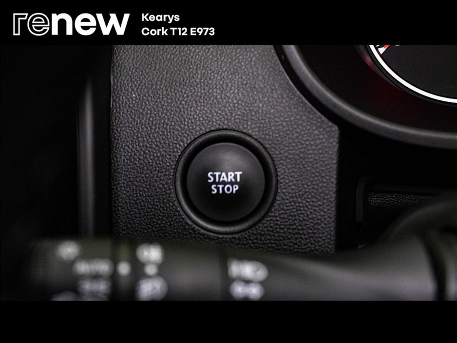 2023 Dacia Duster Journey TCe 90 4x2 NBI €22,900