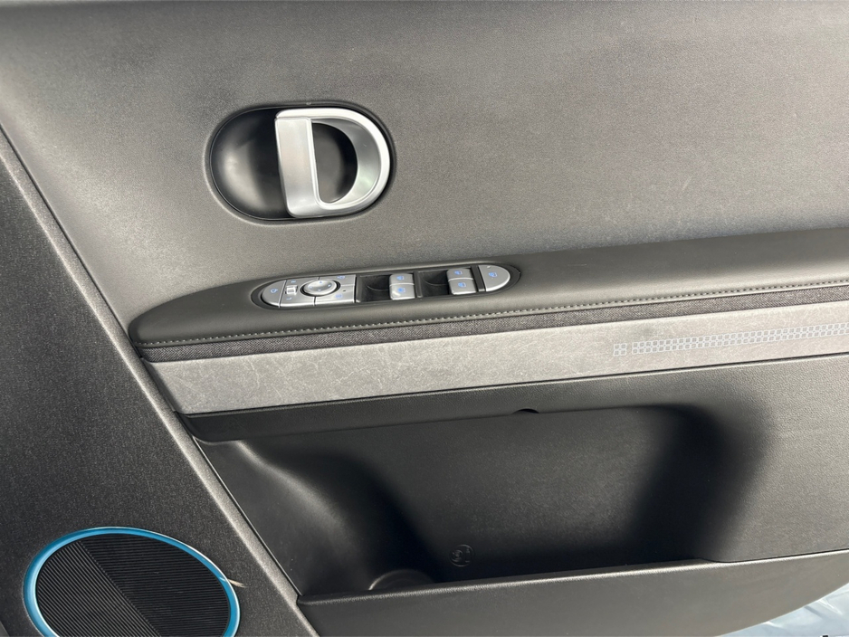 2023 Hyundai Ioniq 5 - image 25