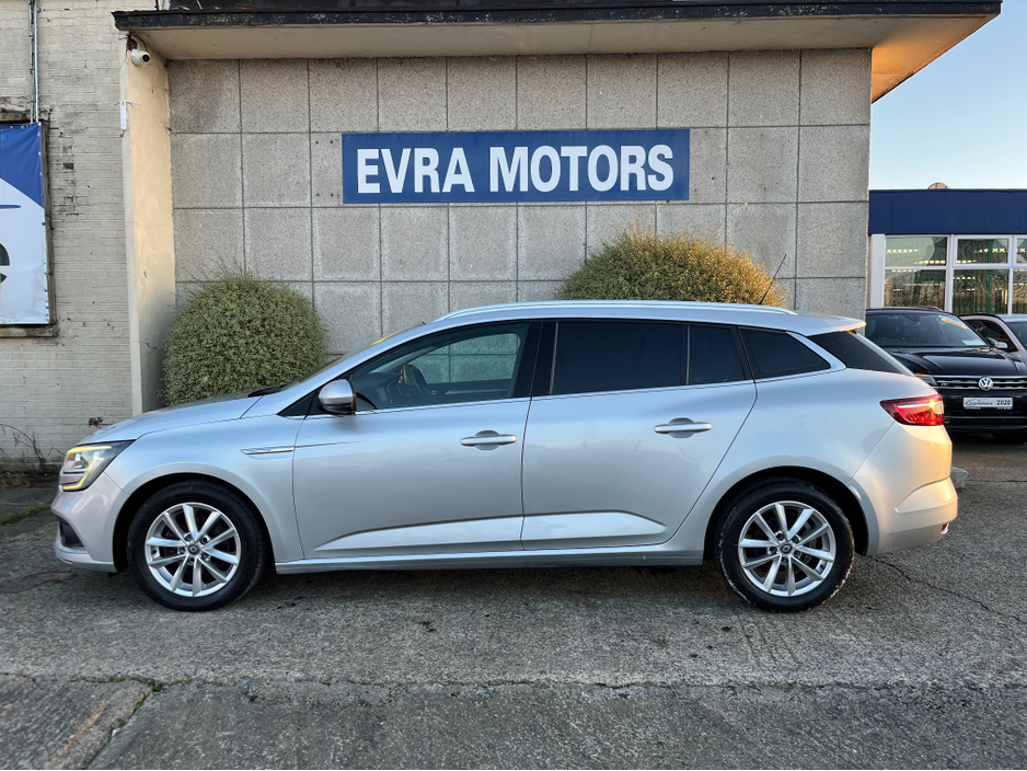 2017 Renault Megane ESTATE SPORT TOURER DYNAMIQUE 1.5 DIESEL //HALF LEATHER SEATS//SAT NAV// €10,950
