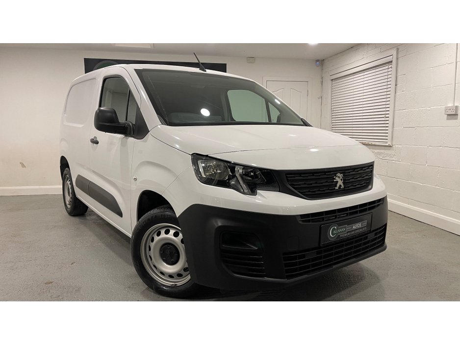 2024 Peugeot Partner - image 10