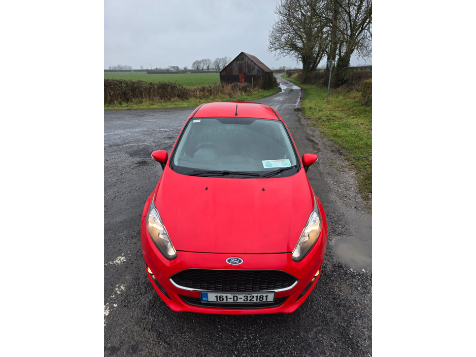 2016 Ford Fiesta - image 10