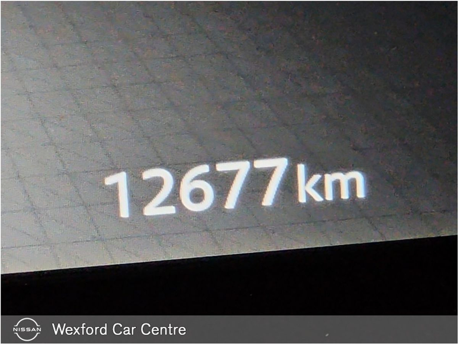 2025 Nissan Ariya - image 9