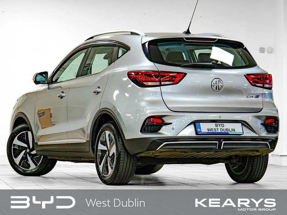 2022 MG ZS - image 8