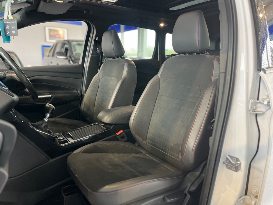 2018 Ford Kuga - image 11