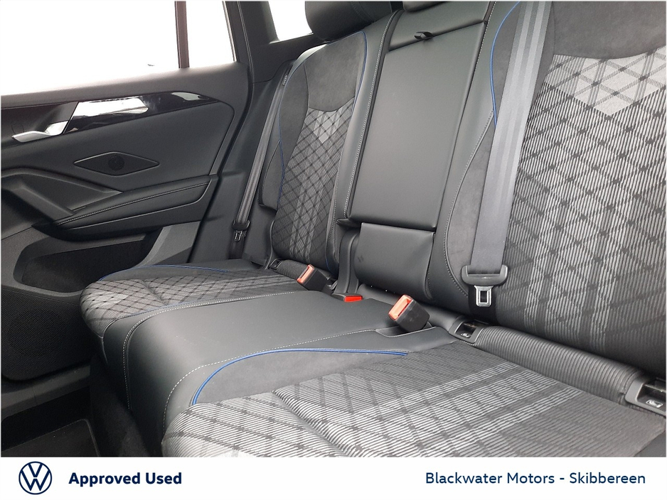 2026 Volkswagen Tiguan - image 7