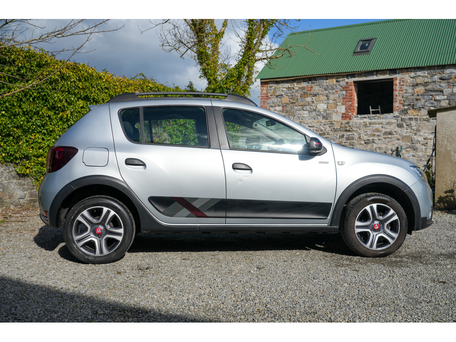 2019 Dacia Sandero - image 11