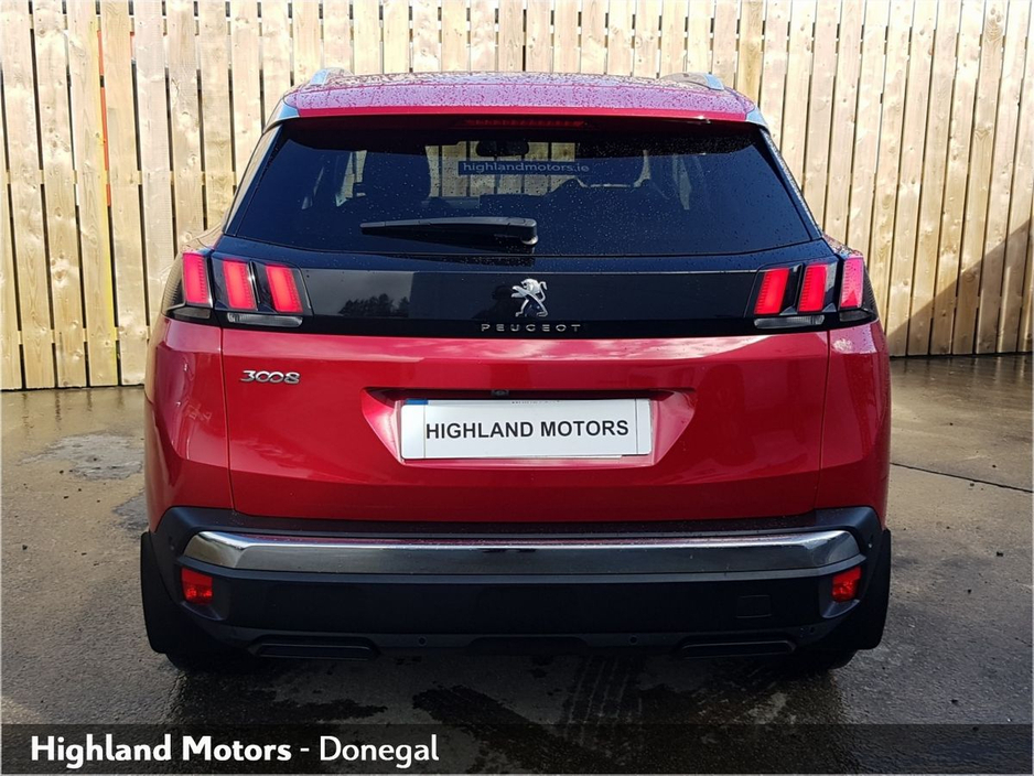 2018 Peugeot 3008 - image 11