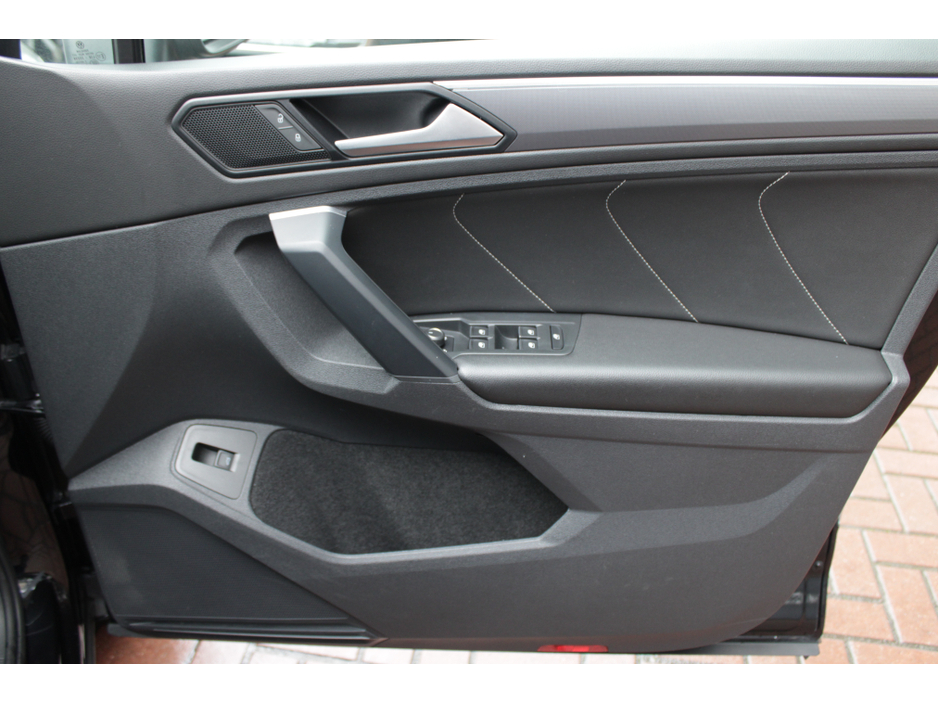 2020 Volkswagen Tiguan 2020 VW TIGUAN €32,950