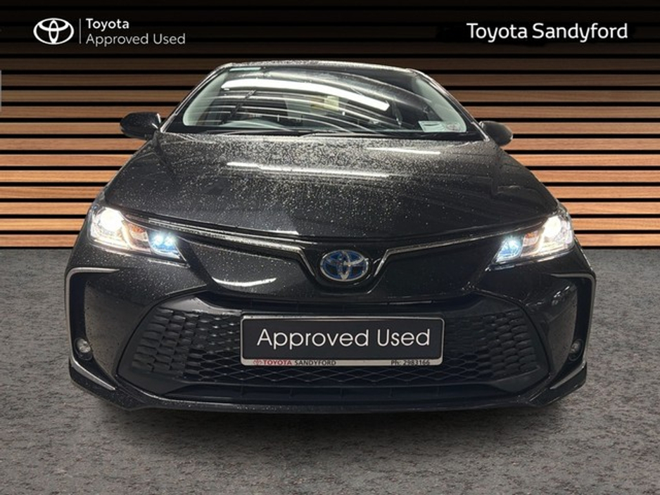 2024 Toyota Corolla HYBRID LUNA AUTO SALOON // TOYOTA SAFETY SENSE // REAR CAMERA // BLUETOOTH // AIR CON // TOYOTA WARRANTY €29,945