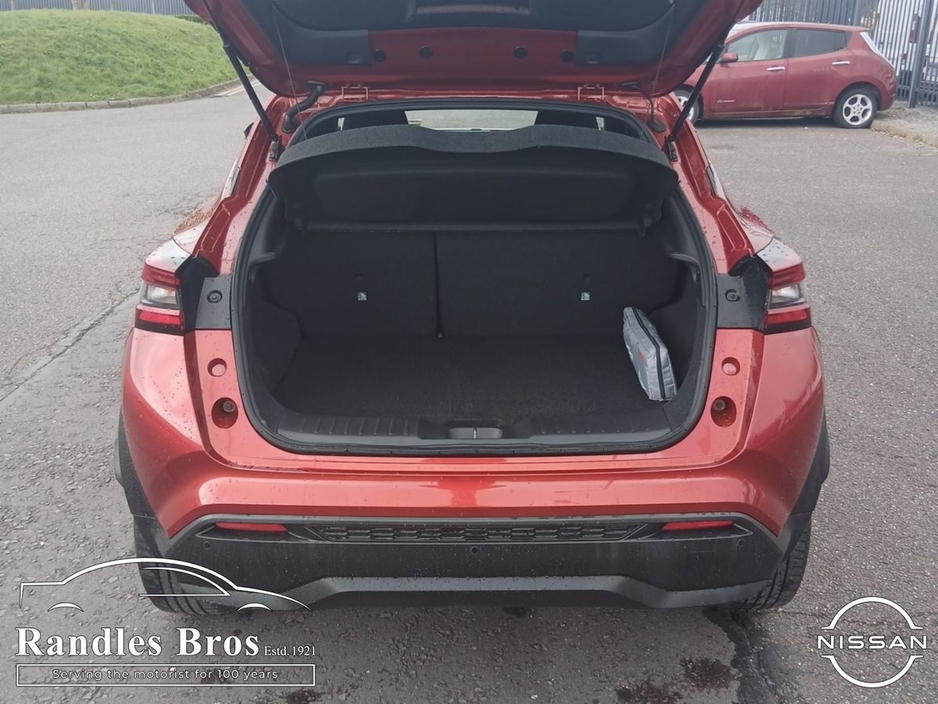 2021 Nissan Juke - image 15