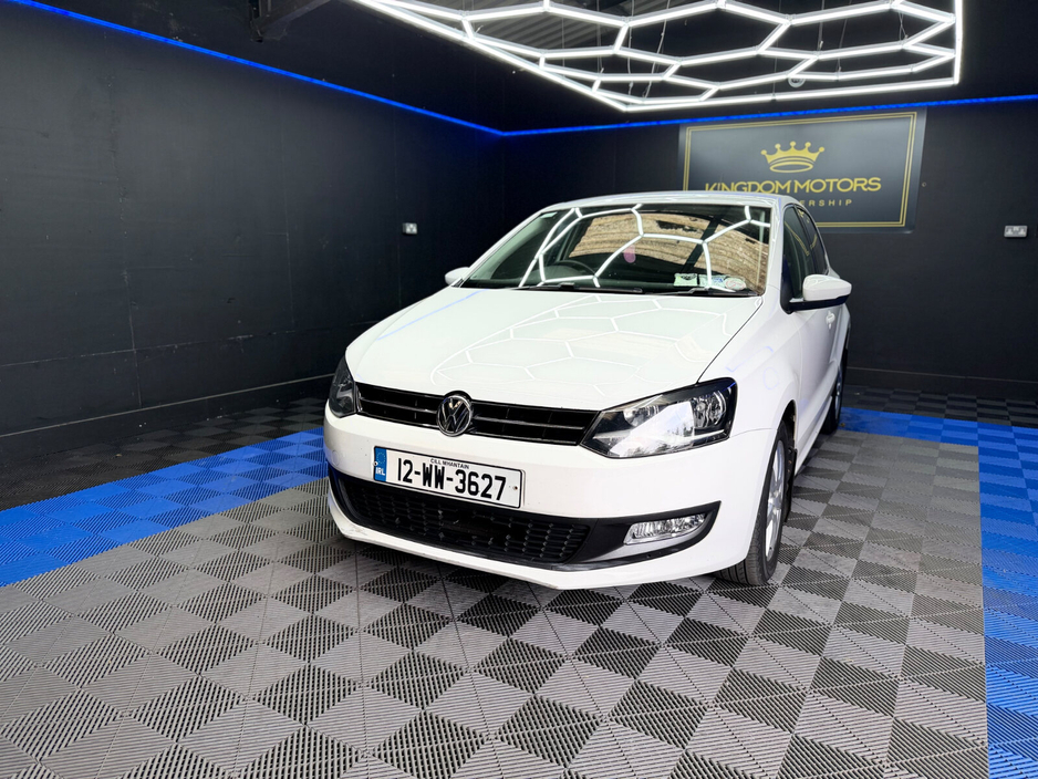 2012 Volkswagen Polo - image 5