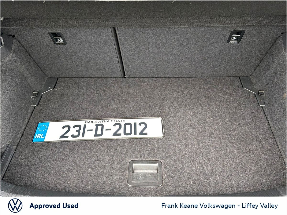 2023 Volkswagen Polo - image 9