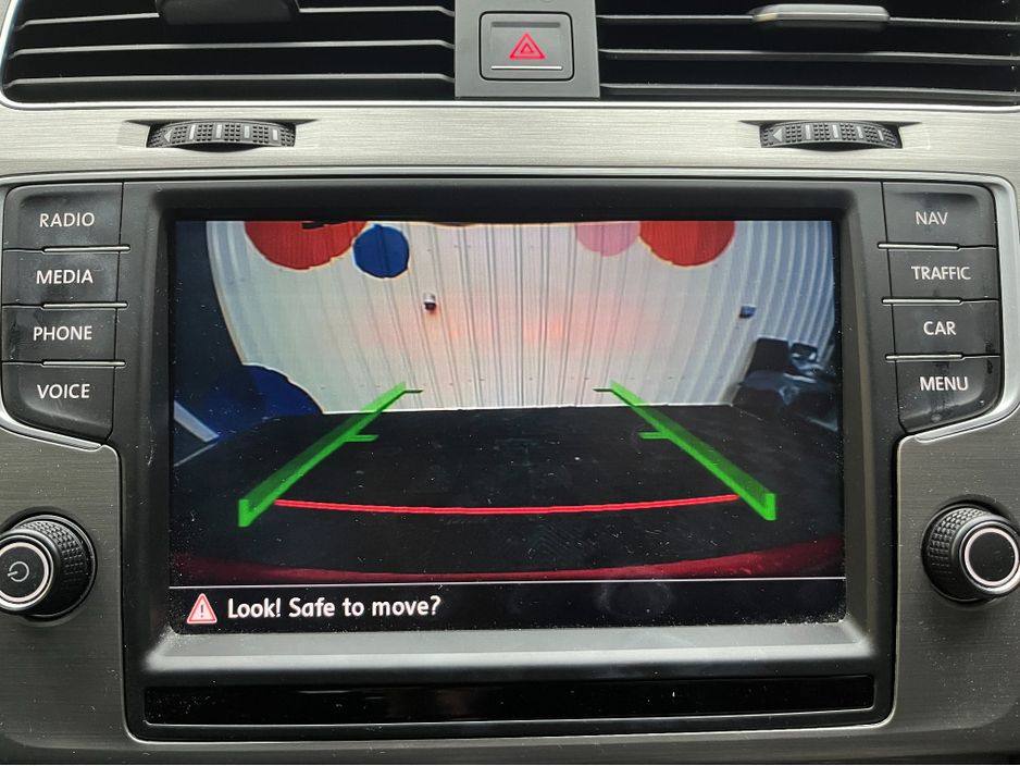 2017 Volkswagen Golf €16950 2017 VOLKSWAGEN GOLF TSI CONFORT LINE CONNECT 1.2 AUTOMATIC / CRUISE CONTROL / REVERSE CAMERA / PADDLE SHIFTERS AND MORE €16,950