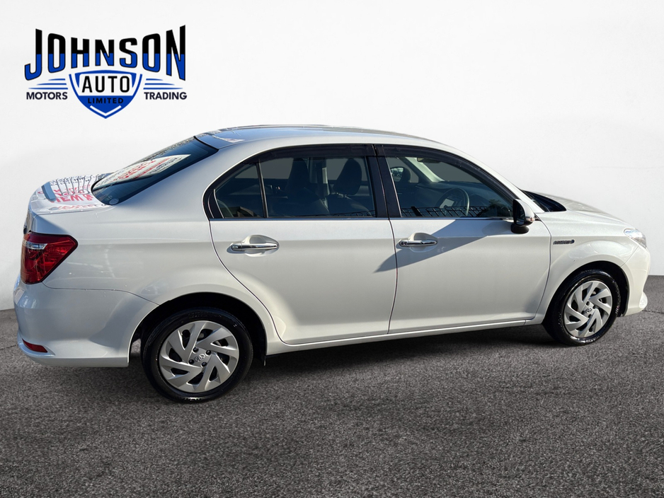 2018 Toyota Corolla - image 4