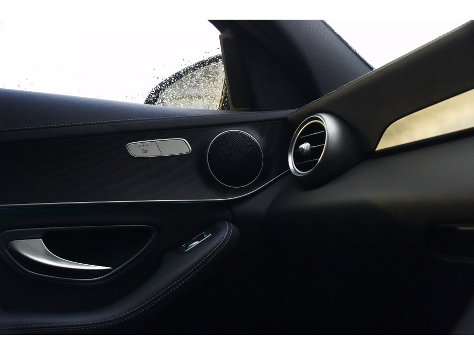 2017 Mercedes-Benz C Class - image 19