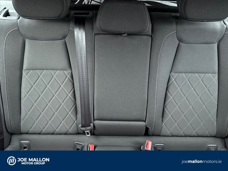 2020 Skoda Karoq - image 15