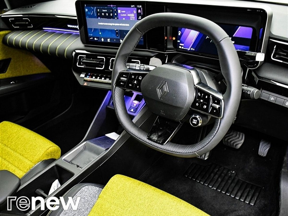 2025 Renault 5 EV40 150hp Iconic €31,900