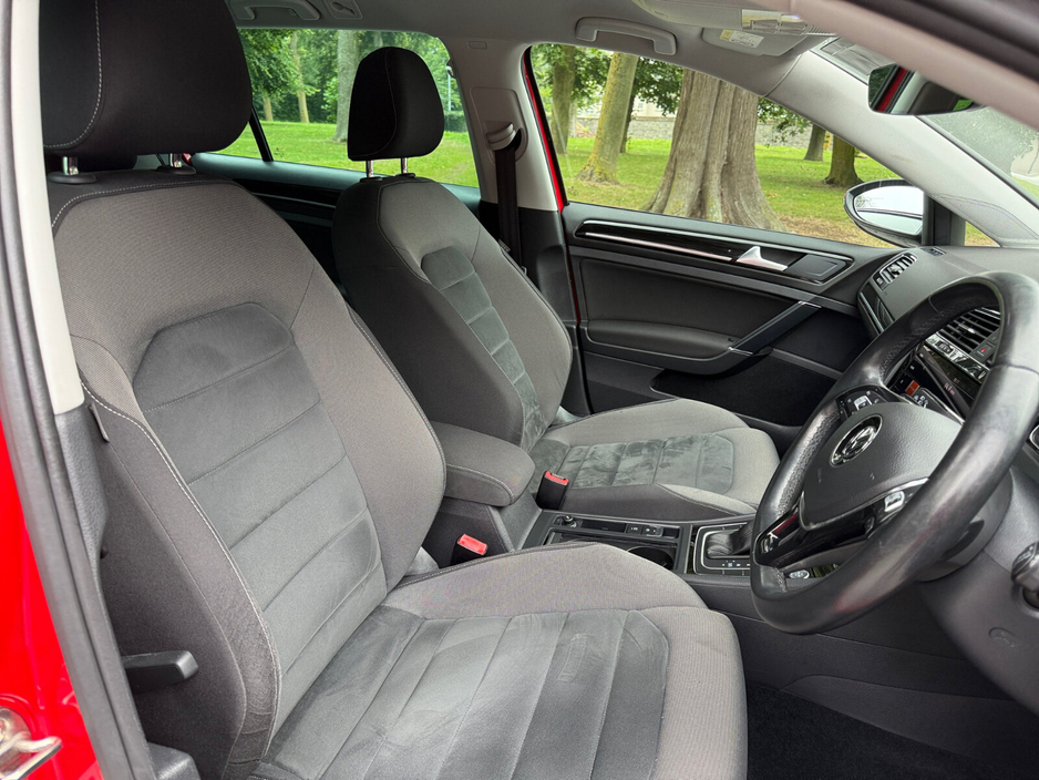 2018 Volkswagen Golf - image 12