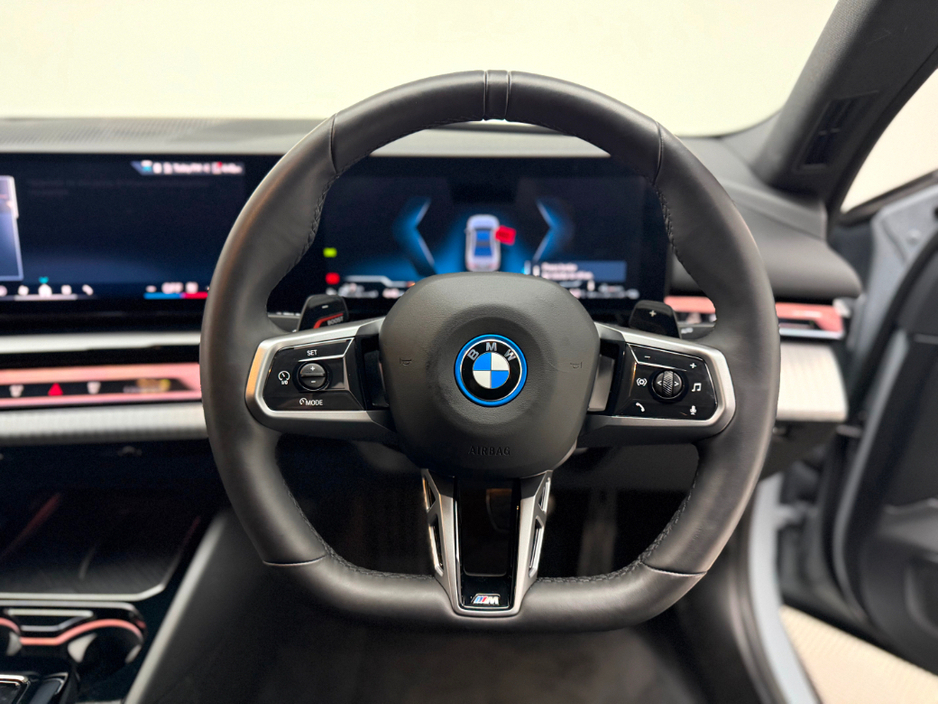 2025 BMW 5 Series 530E M SPORT €71,990
