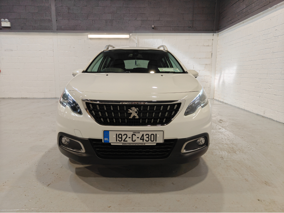 2019 Peugeot 2008 - image 2