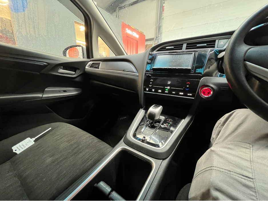 2022 Honda Shuttle €17950 2022 HONDA SHUTTLE HYBRID SENSING 1.5 AUTOMATIC / CRUISE CONTROL / REVERSE CAMERA AND MORE €17,950