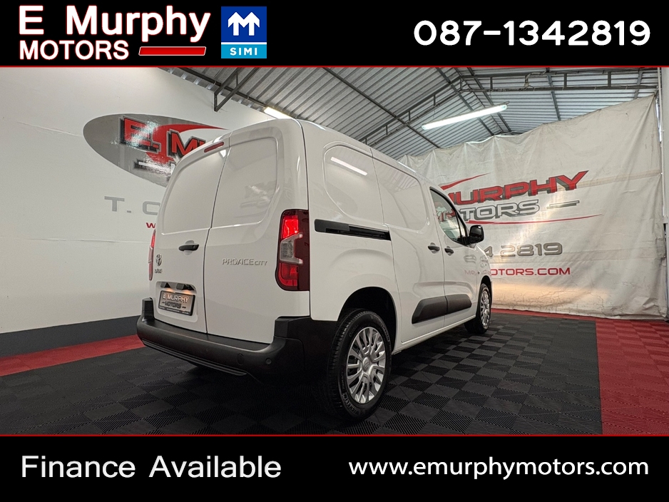 2021 Toyota Proace - image 4