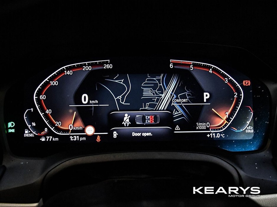 2020 BMW 3 Series - image 30