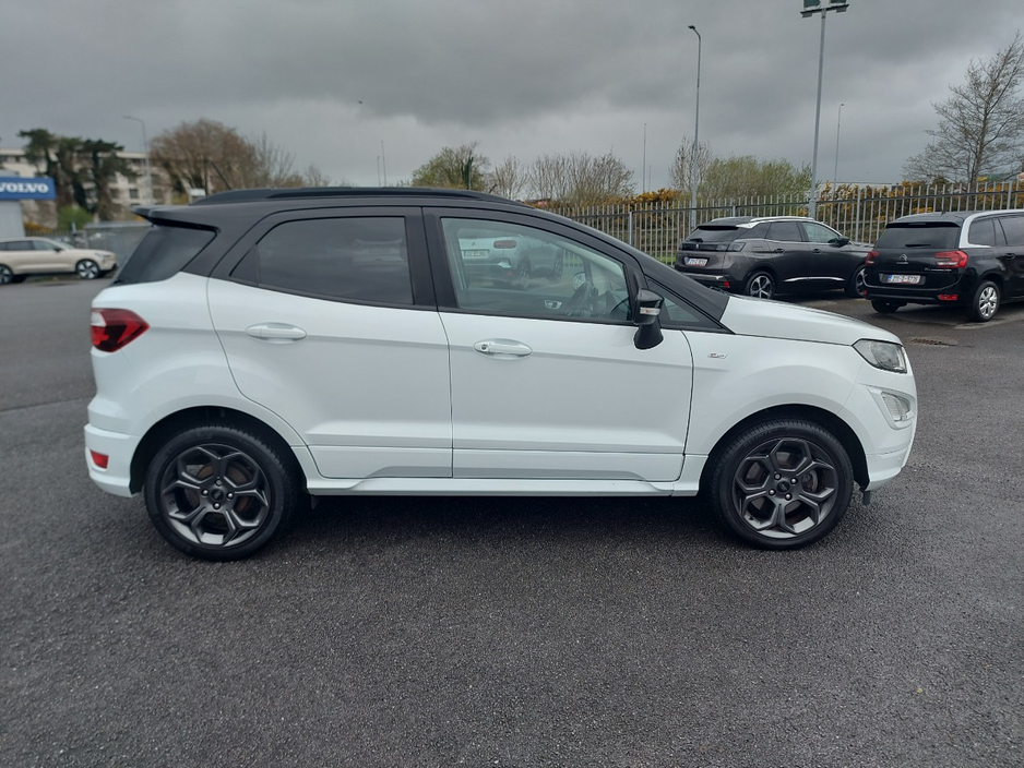 2020 Ford Ecosport - image 3