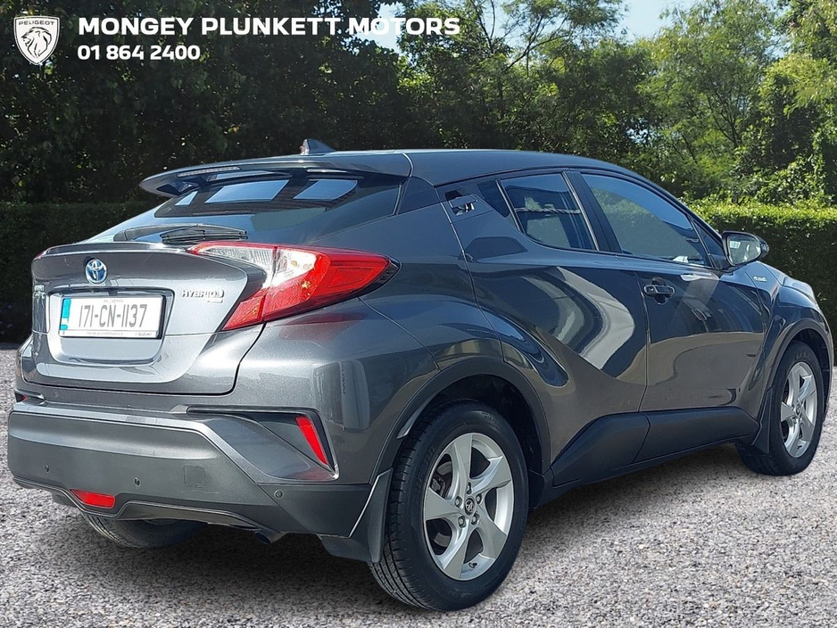 2017 Toyota C-HR - image 7