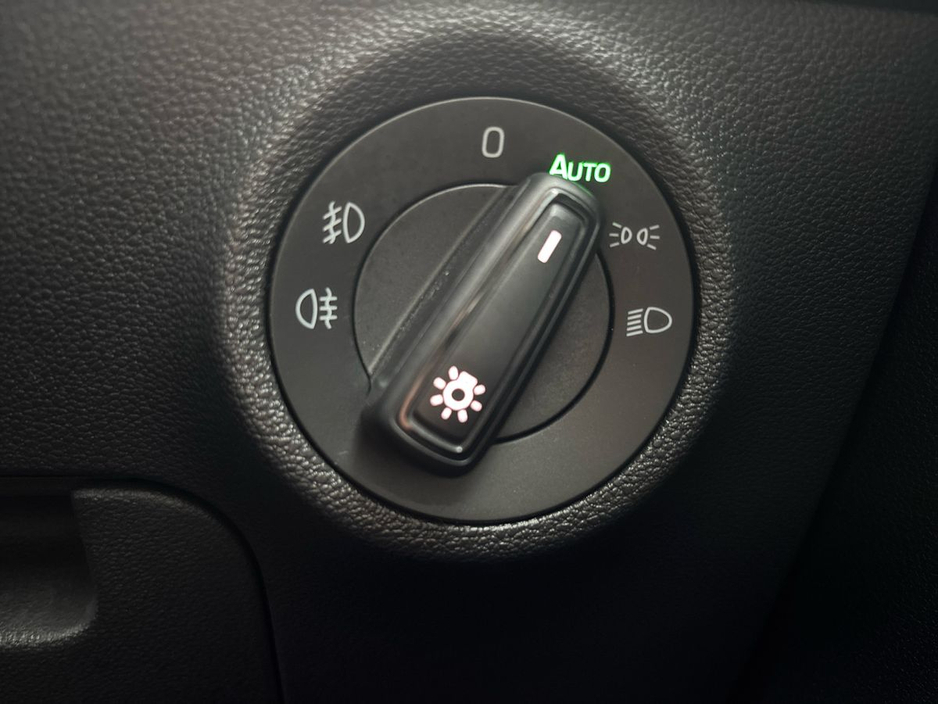 2023 Skoda Karoq 2.0TDI 115HP Ambition €30,995