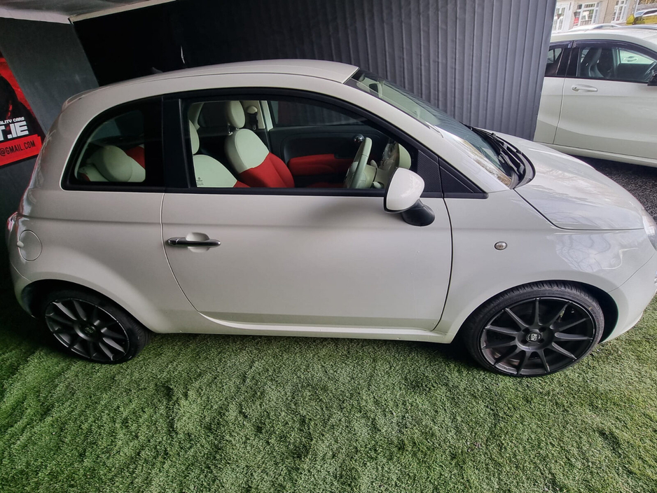 2014 Fiat 500 - image 7