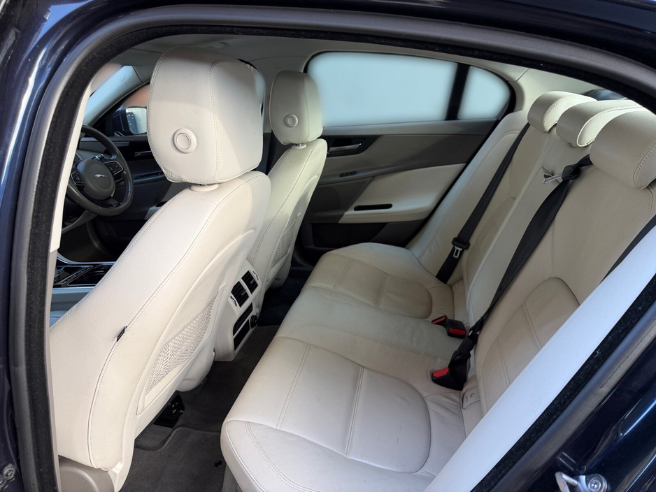 2015 Jaguar XE  €8,950