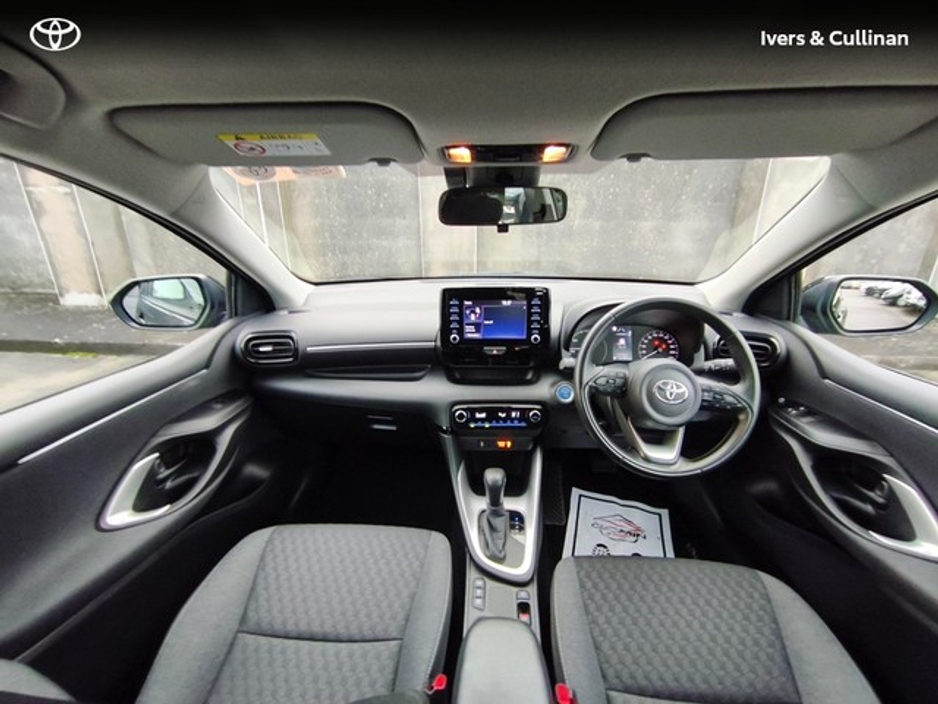 2024 Toyota Yaris YARIS 1.5 HYBRID LUNA