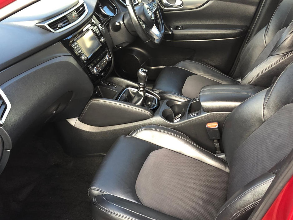 2017 Nissan Qashqai - image 8
