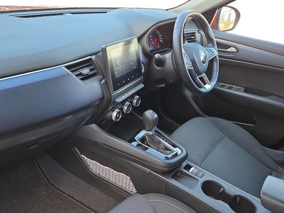 2023 Renault Arkana - image 5