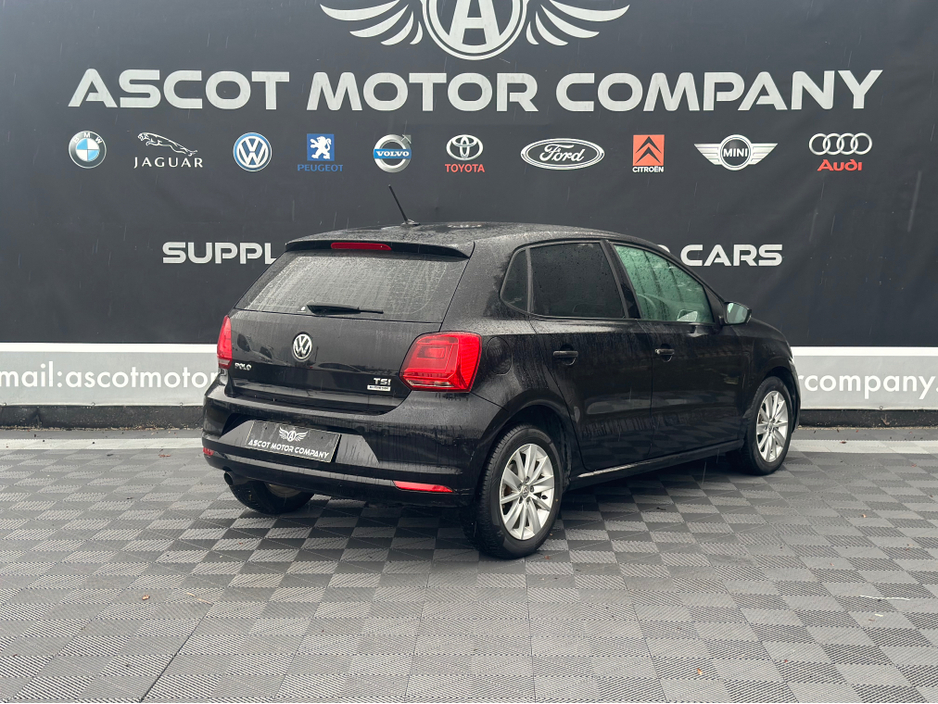 2014 Volkswagen Polo - image 7