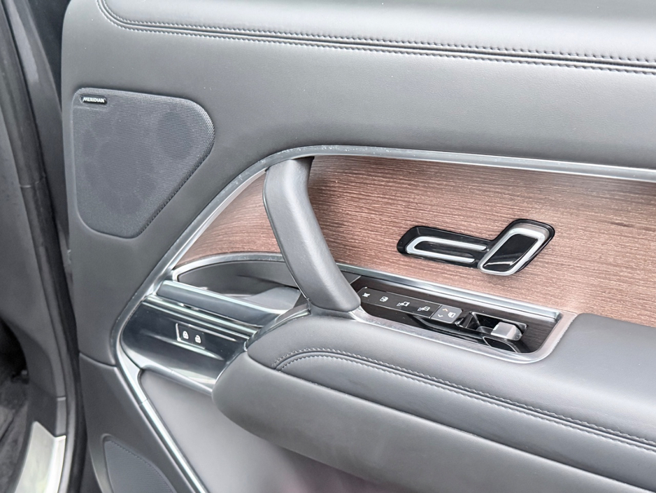 2023 Land Rover Range Rover - image 20