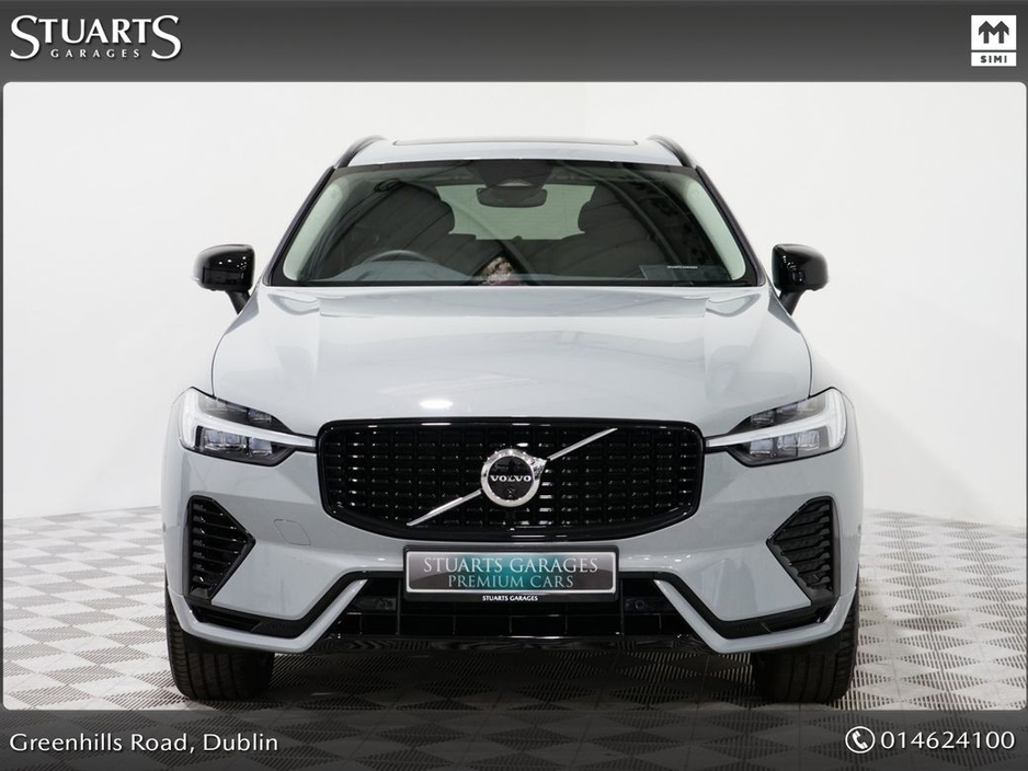 2025 Volvo XC60 T6 XC60 PLUS DARK: 20” UPGRADE DIAMOND CUT ALLOYS, VAPOUR METALLIC WITH CHARCOAL LEATHER, PANORAMIC ROOF, KEYLESS ENTRY, HEATED SEATS €61,945