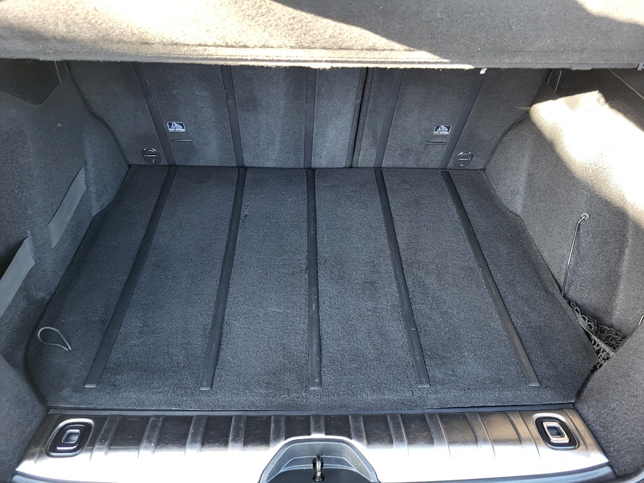 2014 Peugeot 208 - image 20