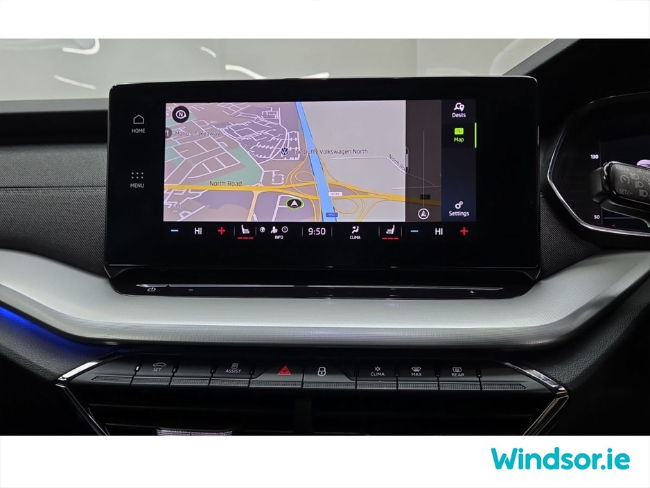 2023 Skoda Octavia - image 13