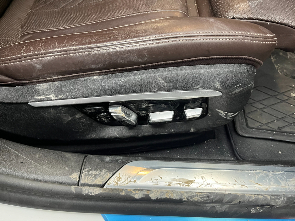 2017 BMW 7 Series €26950 2017 BMW 740E IPERFORMANCE M-SPORT 2.0 AUTOMATIC / CRUISE CONTROL / 360° CAMERA / ELECTRIC MEMORY HEATED & MASSAGING SEATS / PADDLE SHIFTERS / PANORAMIC SUNROOF / AMBIENT LIGHTS €26,950