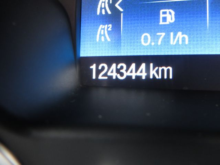 2018 Ford Kuga - image 16