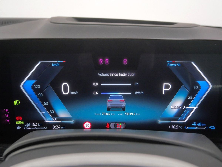 2023 BMW X5 - image 9